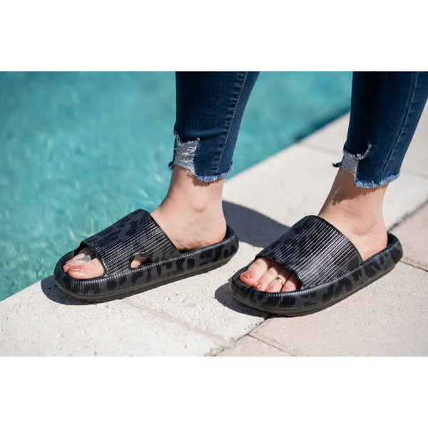 PREORDER: Casual Slides in Five Colors