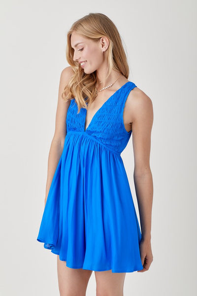 V NECK SMOCK SLEEVELESS DRESS