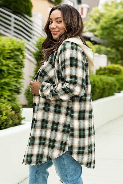 Plus Size Plaid Cruved Hem Button Front Shirt