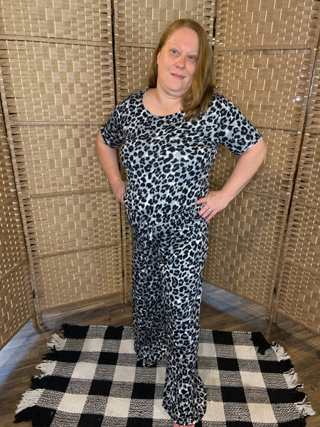 Grey Leopard Print Short Sleeve Jumpsuit With Pockets